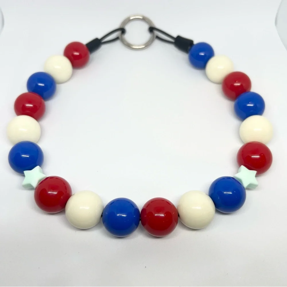 4th of July Beaded Dog Collar Necklace Size Medium Patriotic Red, White, & Blue
